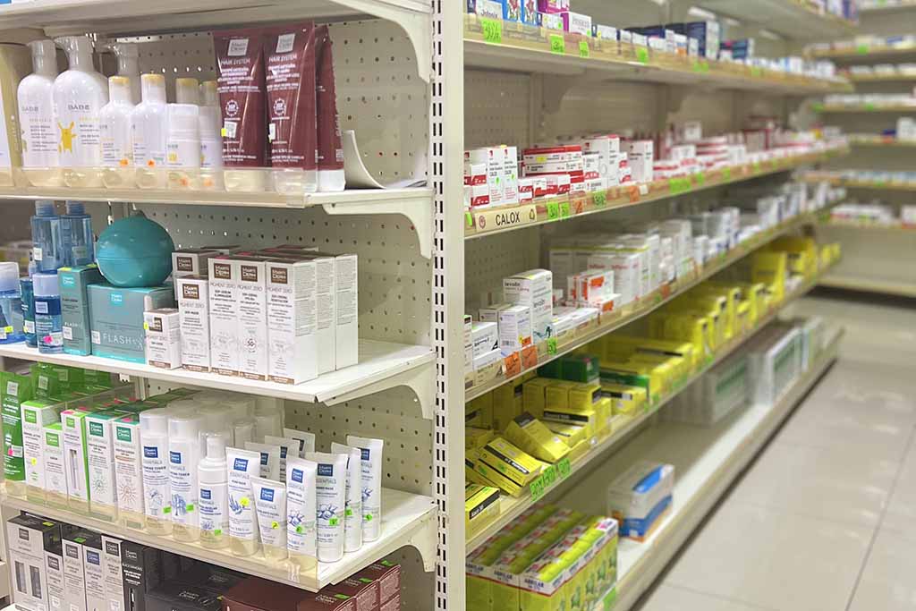 La farmacia mas económica en Chiriquí en Shopping Center lo tenemos