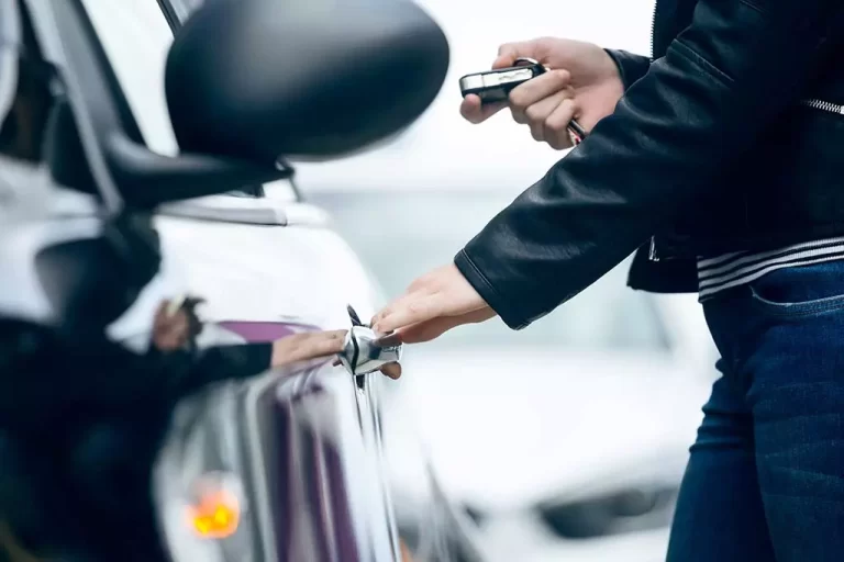 Tiendas con servicio de estacionamiento privado