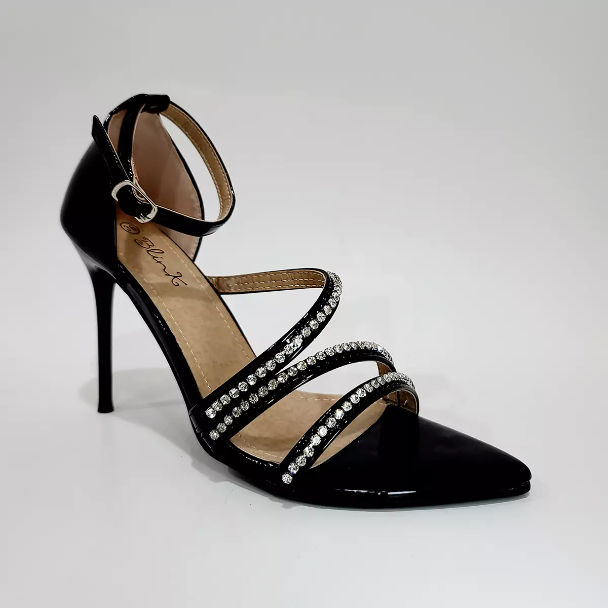 Zapatos de tacón, negros con detalles plateados